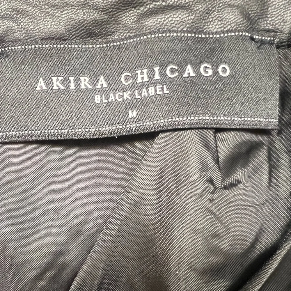 AKIRA chicago black